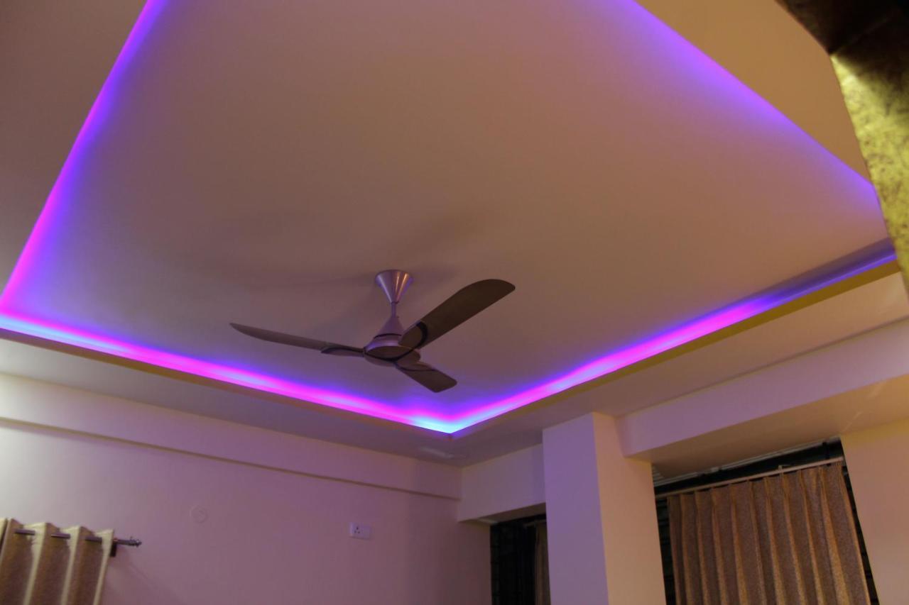 Golden Pride Hotel Kanakapura Buitenkant foto